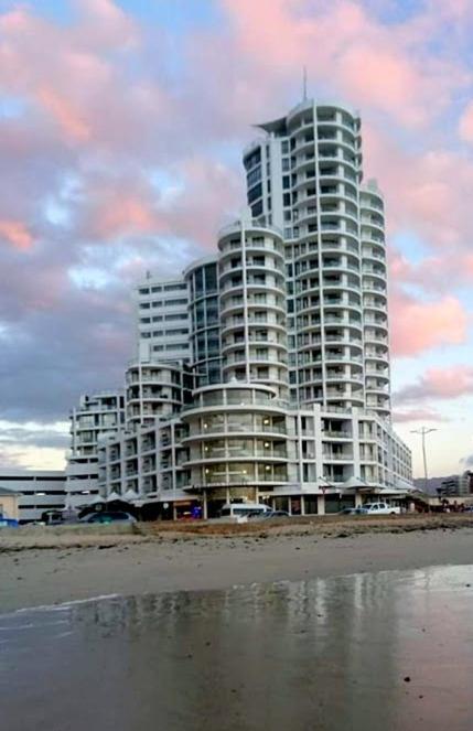 Hibernian Towers 807, Beach Road, Strand Exteriör bild