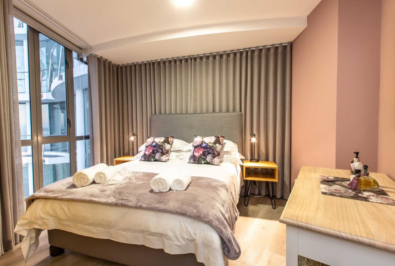 Hibernian Towers 807, Beach Road, Strand Exteriör bild
